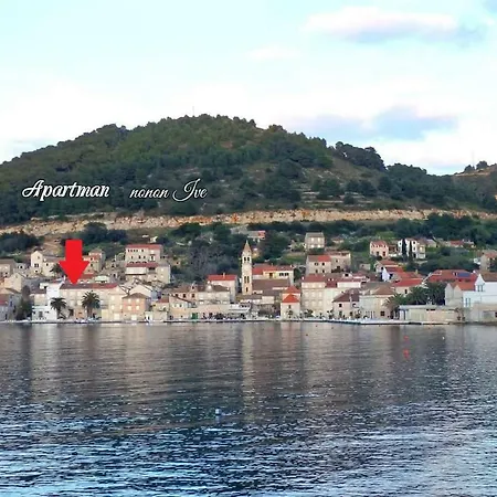 Apartment Nono Ive Vis