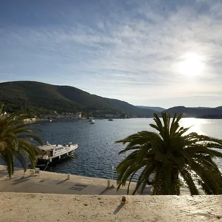 Apartment Nono Ive Vis